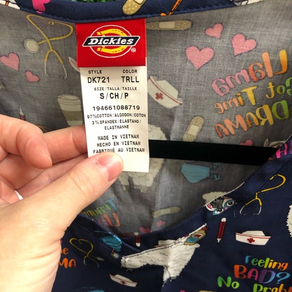 Dickies Womens scrub top NWT - Picture 4 of 5